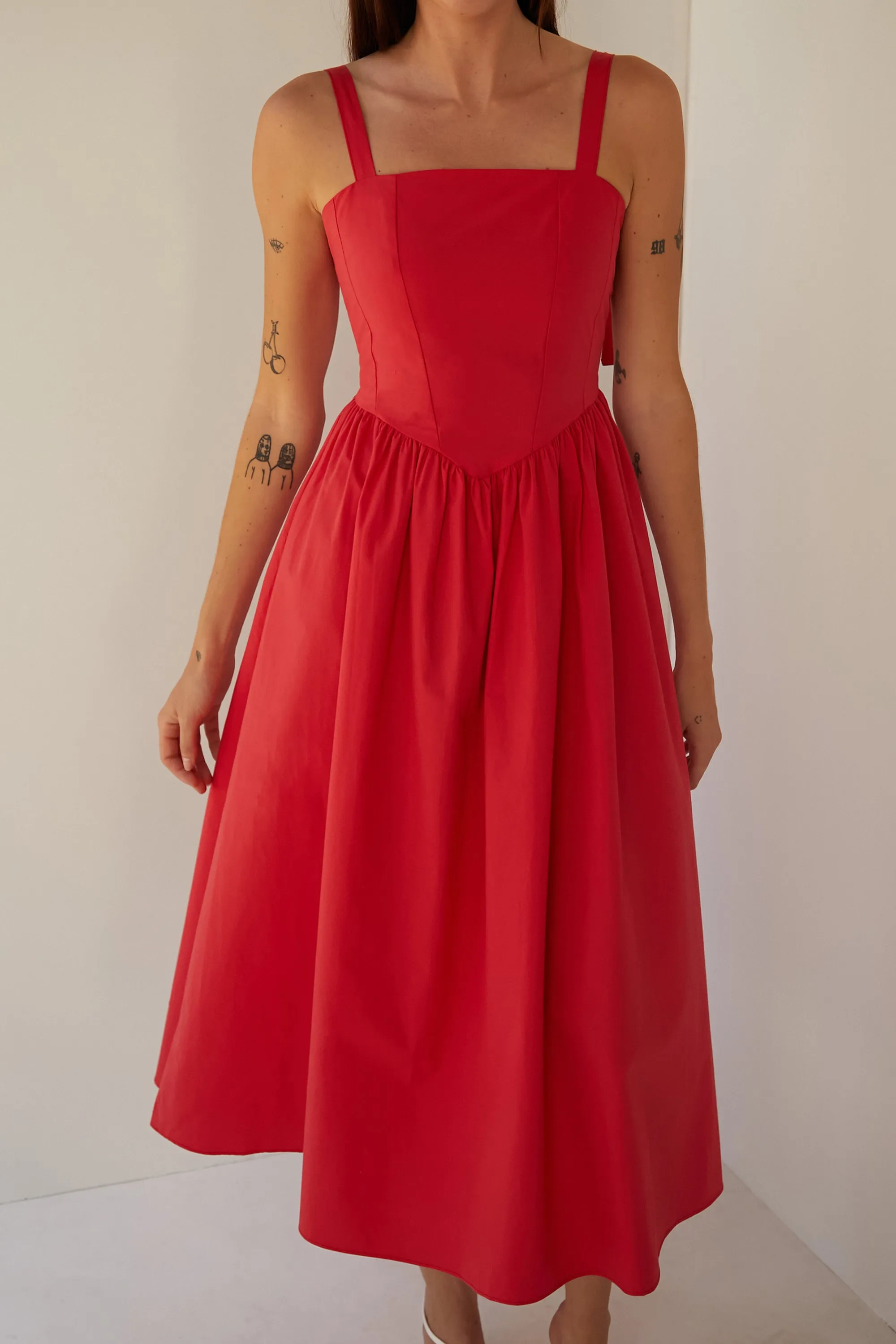 V-WAIST MAXI DRESS